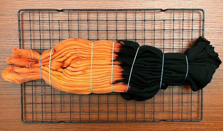 3-ways-to-dye-clothes-black-step-by-step-guide