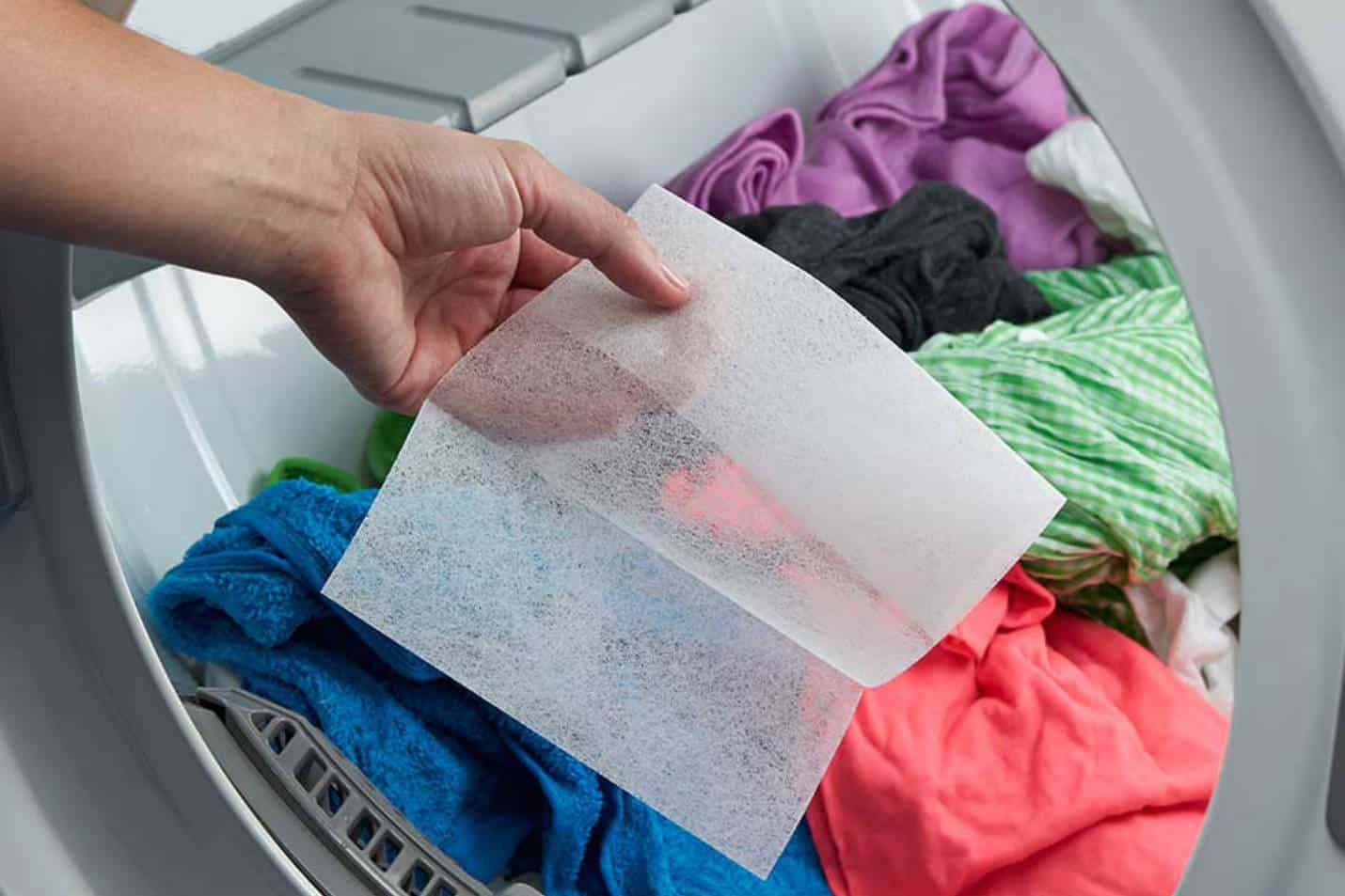 how to get rid of lint on clothes