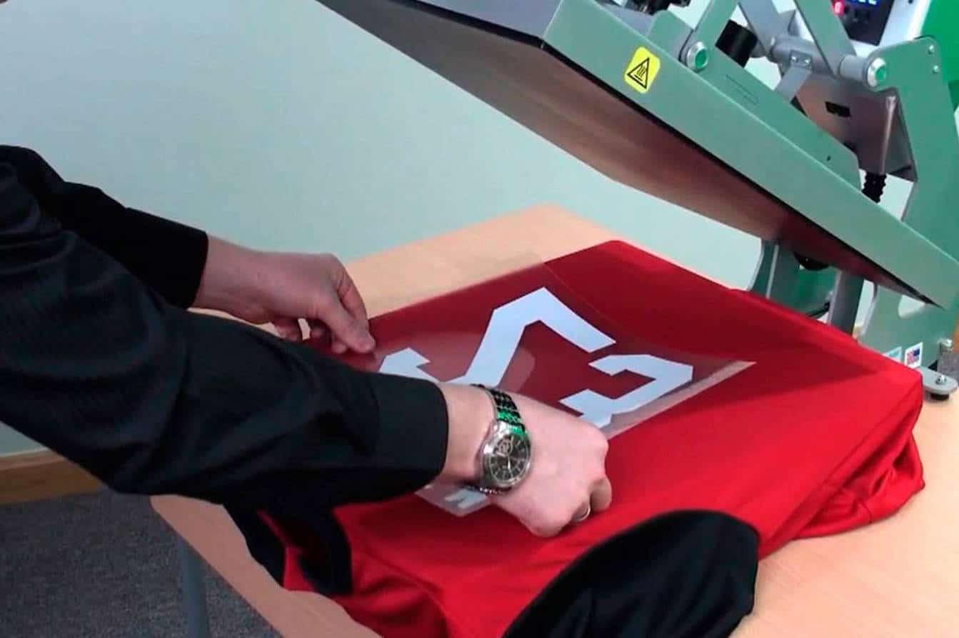 how to remove logo from shirt