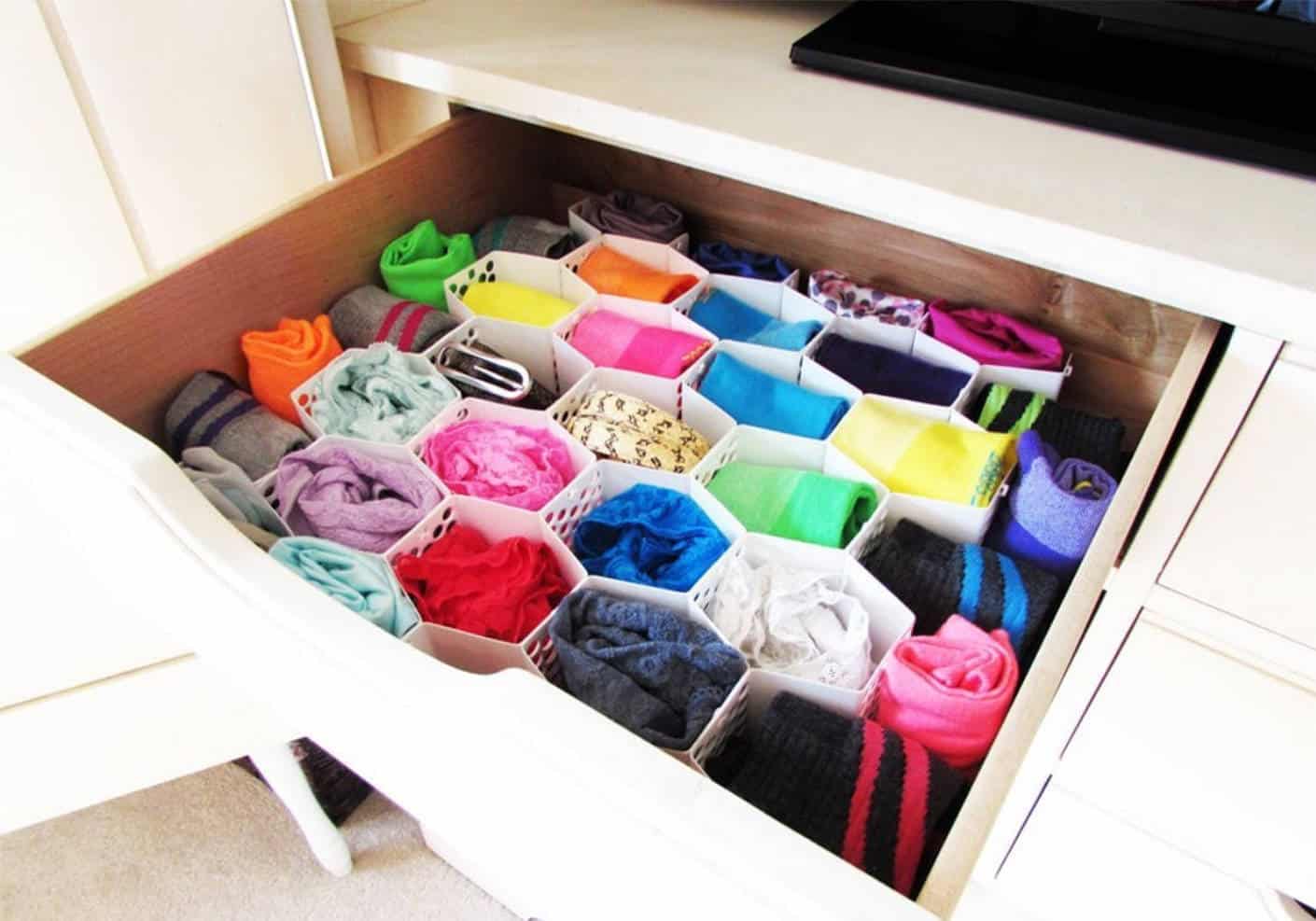 organizing clothes by color