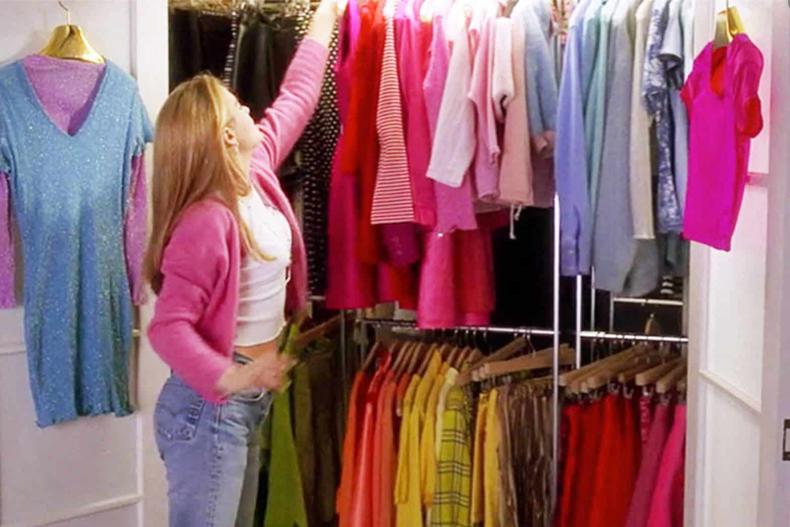 how to organize your closet by color