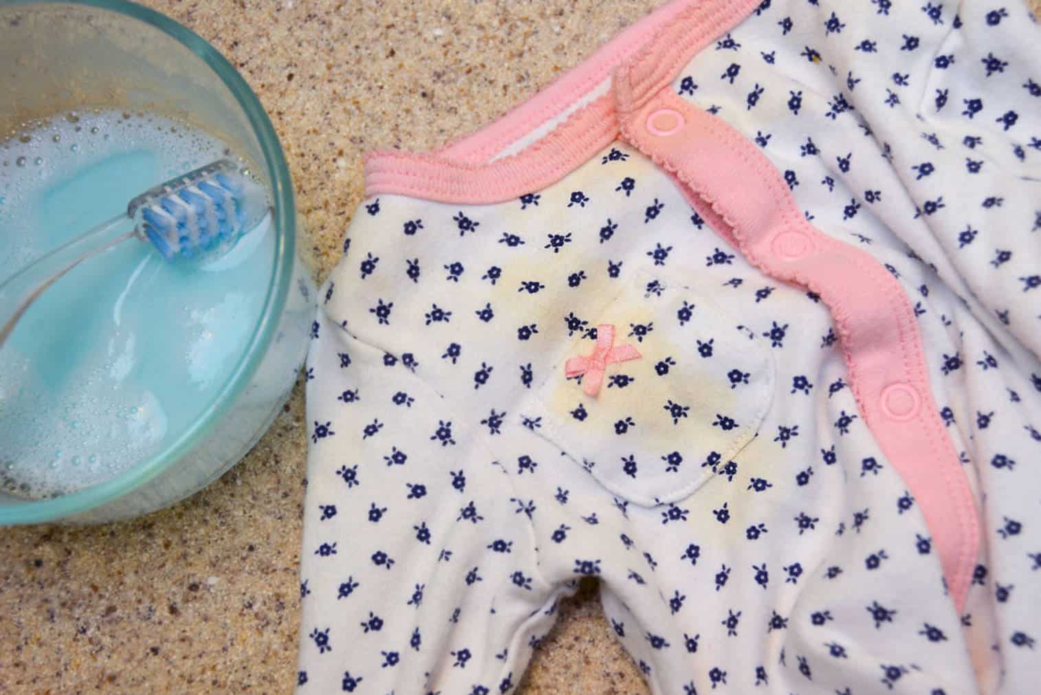 removing stains from baby clothes