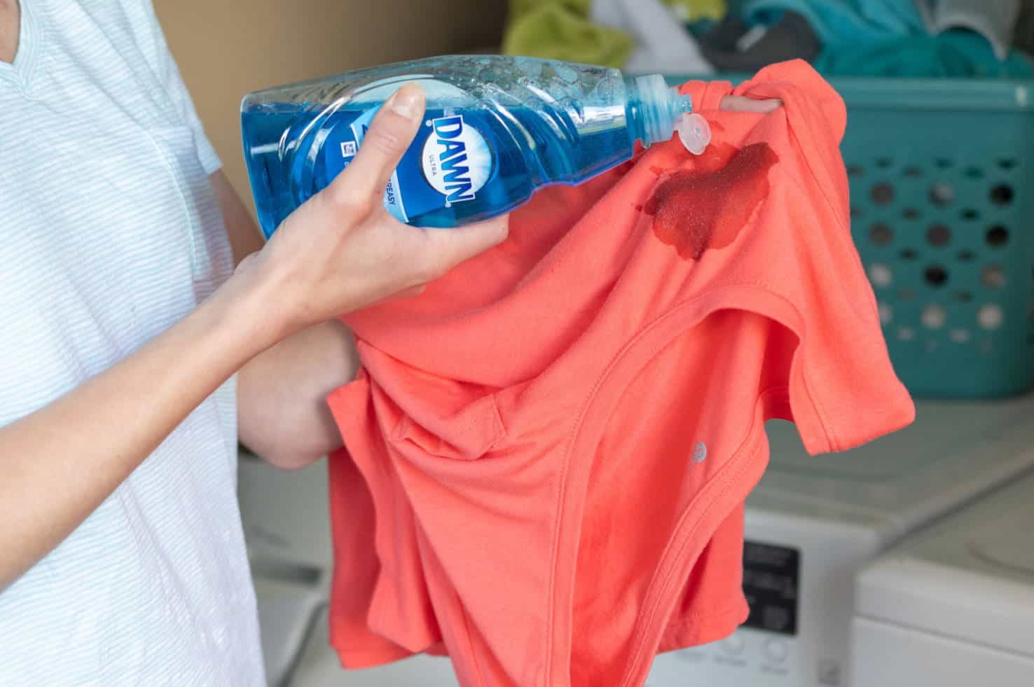 Use dishwashing liquid to remove stains