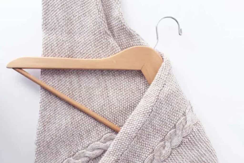 4 Ways to Mend Holes in Cashmere Sweaters